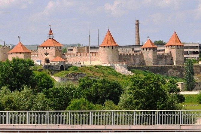 1 DAY from Moldova:City Tour Chisinau -Transnistria SOVIET TOUR - The National Museum of History of Moldova: where the facts land