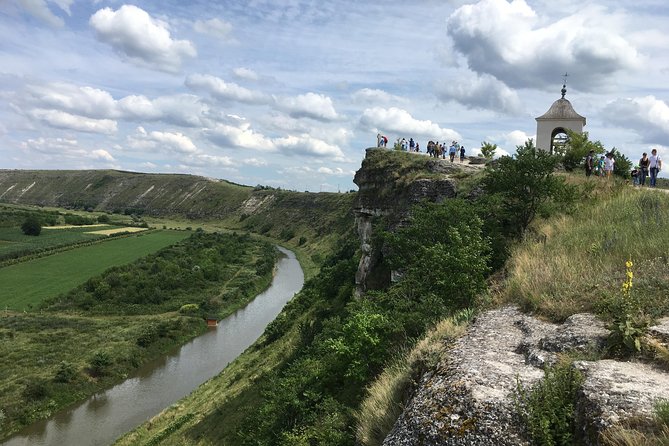 Authentic Moldova - Excursion to Orhei Vechi - The drive from Chisinau and your 9:00 am start