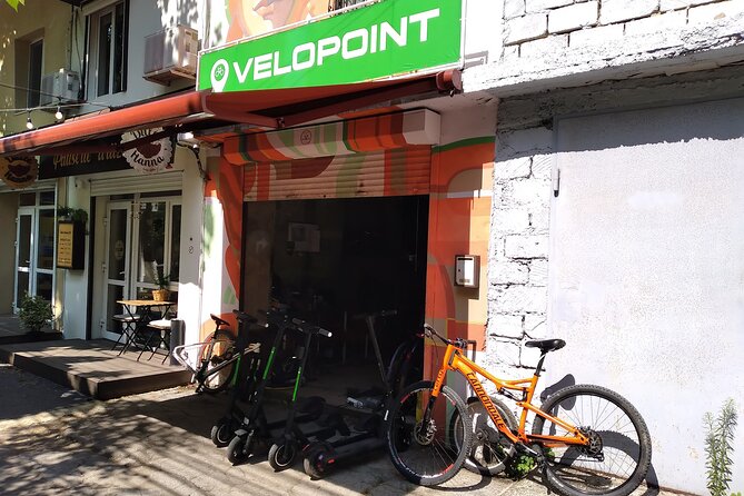 Chisinau Bike Rental - VELOPOINT pickup on Stradela Teatrului 6: start fast, ride sooner