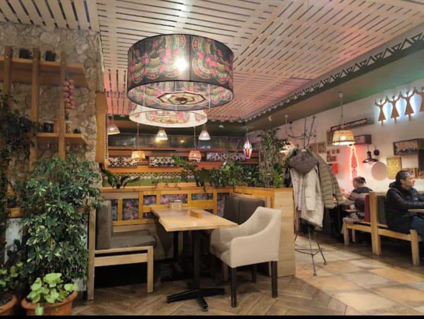 Chișinău: City Tour with Traditional Dinner and Wine - Planning Your Way to the Dinner, Mămăligă, and Plăcinte