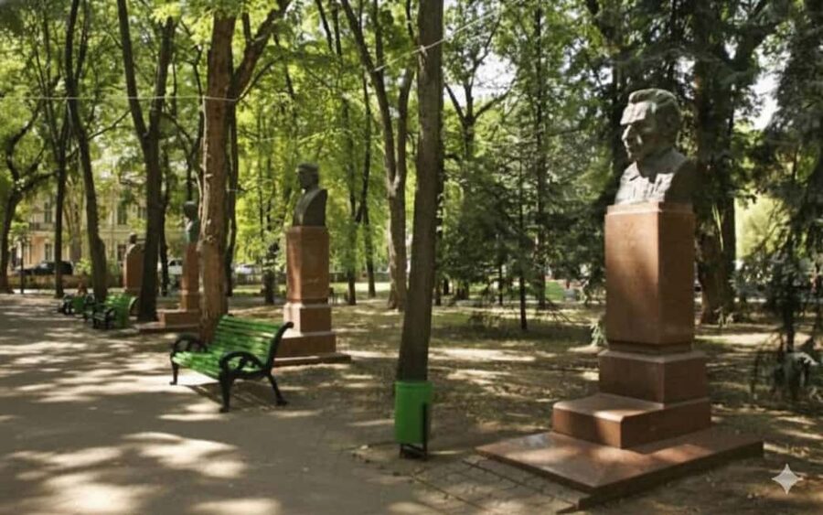 Chișinău: City Tour with Traditional Dinner and Wine - Who This Tour Suits Best in Chișinău