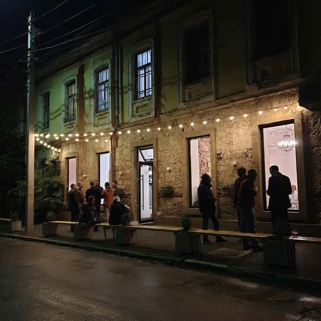 Chisinau: Cocktail Bar & Pub Crawl and Wine Bars - Price and Value for a 3-Hour Chișinău Night Out