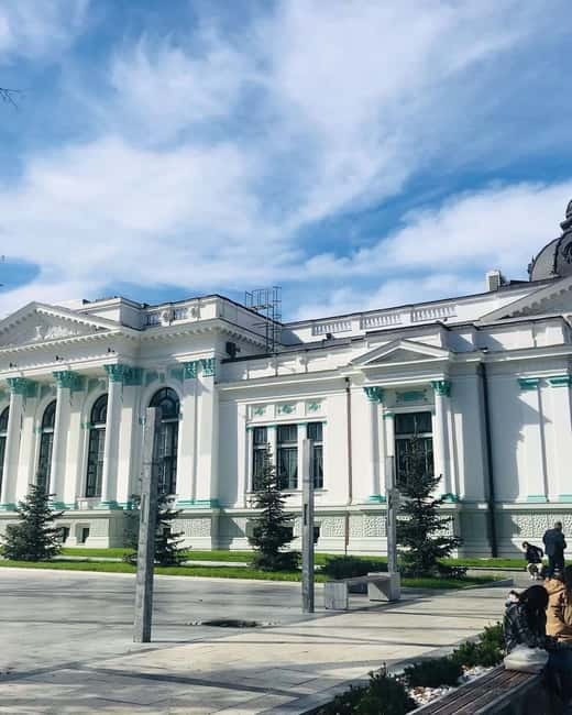 Chisinau: Discover City Highlights with a Walking Tour - Organ Hall and City Hall: when buildings change jobs