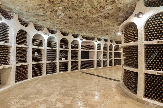 CRICOVA Winery tour with tasting from Chisinau - Getting from Chisinau to the cellars without wasting your half-day