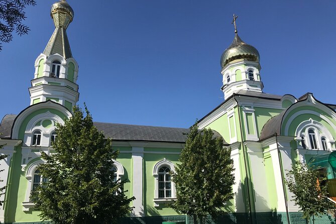 Discover Gagauzia and Manuc Bei Mansion - Congaz church, then lunch at Gagauz Sofrasi