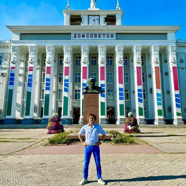 From Chisinau:Transnistria and Castle Mimi Winery by car - Bulboaca and Castel Mimi Winery: three wines, plus the architecture