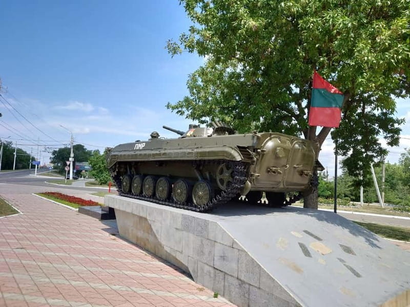 from Moldova:Tour to Soviet Transnistria with Cognac - Getting from Chisinau to Bender and Tiraspol without the hassle