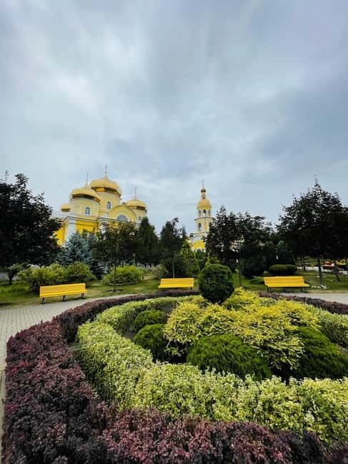 Gagauzia: day tour in Gagauzia and Manuc Bei Mansion - Why This Gagauzia Day Tour Feels Different From the Usual Moldova Day Trips