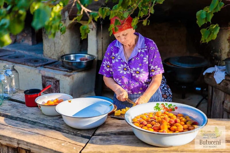 Moldova: Old Orhei Branesti winery &Traditional Delights - Branesti wine route: how the day shifts from history to taste