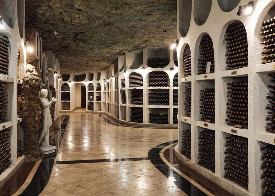 Moldova: Old Orhei, Curchi Monastery & Optional Cricova - A One-Day Mix of Monastery Quiet and Cliffside Cave Churches