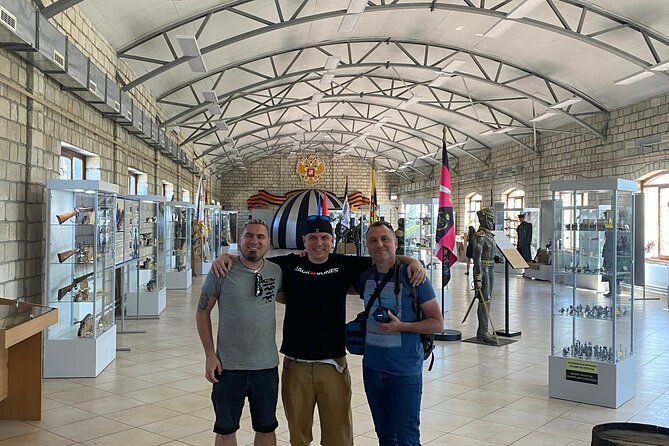 One day tour in Transnistria - Parkany family lunch: placinta lesson, wine tasting, and folk songs