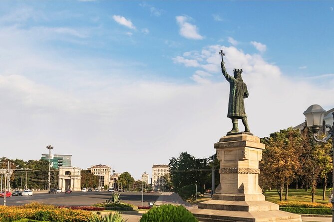 Private Walking Tour of Chisinau - Museum Time: Art, Ethnography, City Stories, and National Memory