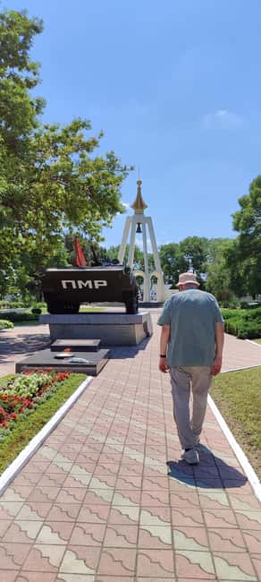 Soviet Secrets of Transnistria: Safe Tour to Bender - How the day runs: 7 hours, small group, and multilingual guidance