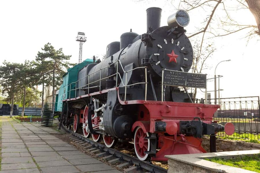 Soviet Secrets of Transnistria: Safe Tour to Bender - What to bring and what to skip, so the day stays stress-free