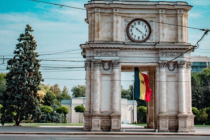 Walking Tour of Chisinau with Local Guide - Why this 2.5-hour walk is a smart way to start in Chisinau
